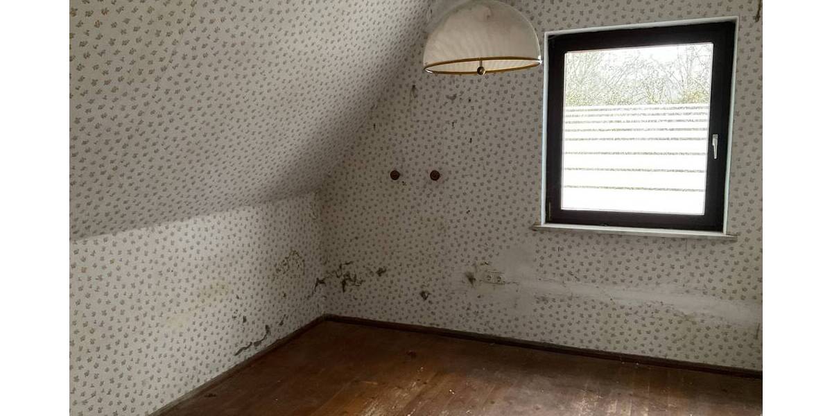 Einfamilienhaus Neudrossenfeld Neuenreuth am Main - 5 Zimmer, 94 m&sup2;, 89.000&euro; | Angebot:25678497