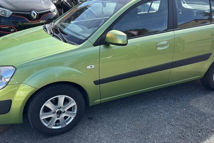 Kia Rio 111.000 km 1.499 &euro; Bayreuth 95447