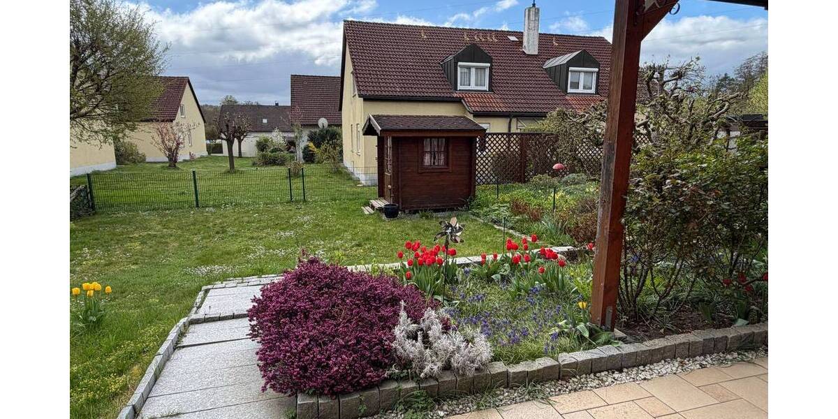 Mehrfamilienhaus, Wohnhaus Bayreuth Laineck - 6 Zimmer, 139 m&sup2;, 430.000&euro; | Angebot:26658513