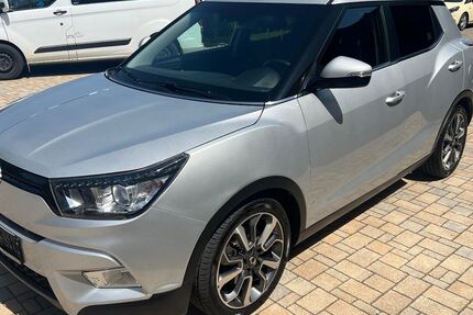 SsangYong Tivoli 83.300 km 11.950 &euro; Untersteinach bei Kulmbach 95369