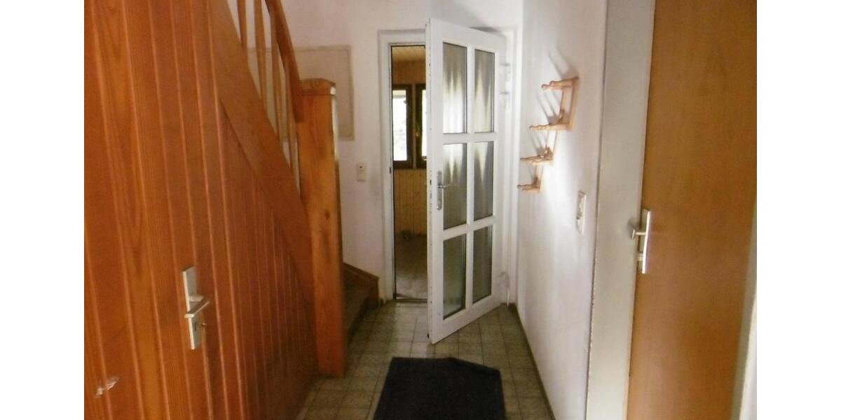 Einfamilienhaus Mainleus - 7 Zimmer, 165 m&sup2;, 186.000&euro; | Angebot:25948788