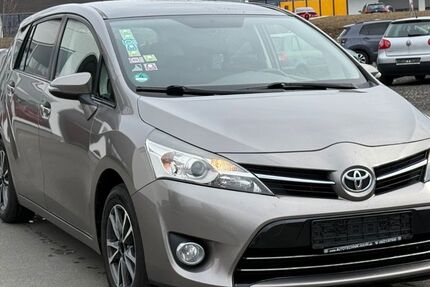 Toyota Verso 240.000 km 3.990 &euro; Tröstau 95709