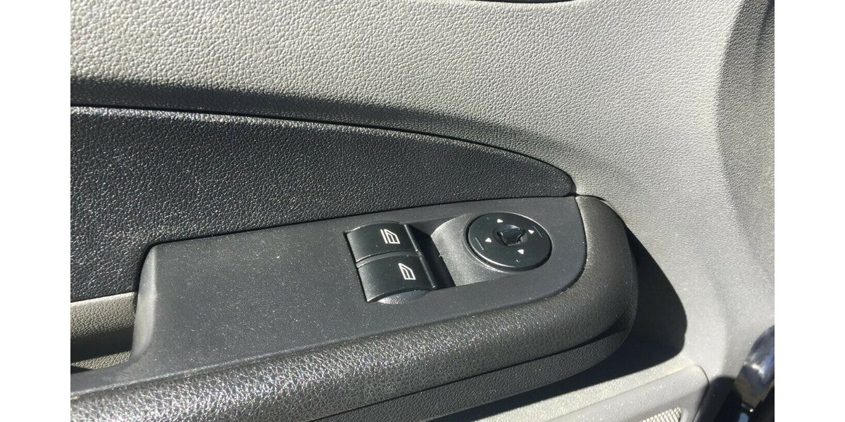 Ford Focus Style,Tempomat ,Klima,Tüv Neu! 321.000 km 2.000 &euro; Himmelkron 95502