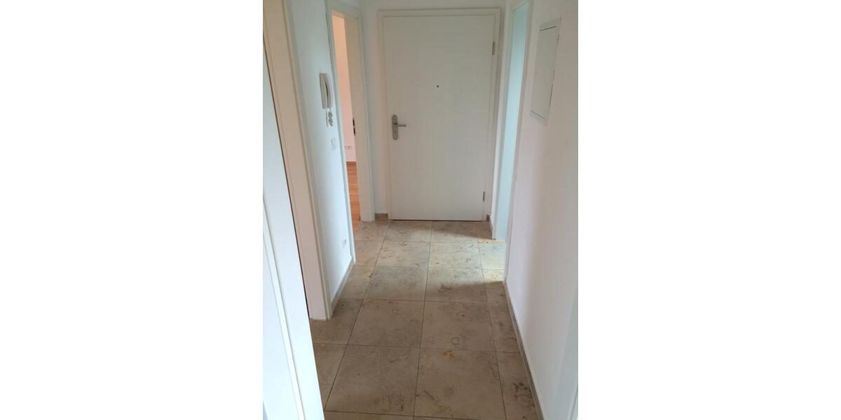 Dachgeschoßwohnung Speichersdorf - 2 Zimmer, 40 m&sup2;, 350&euro; | Angebot:25961647