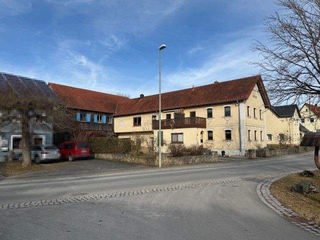 Mehrfamilienhaus, Wohnhaus Kasendorf Azendorf - 9 Zimmer, 349.000&euro; | Angebot:25780518